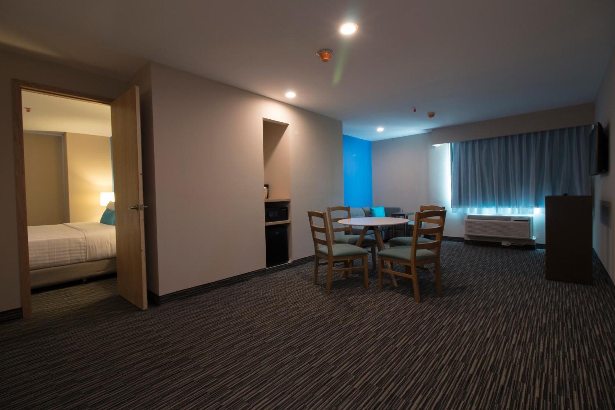 Chn Hotel Monterrey Aeropuerto, Trademark By Wyndham Apodaca Exteriör bild