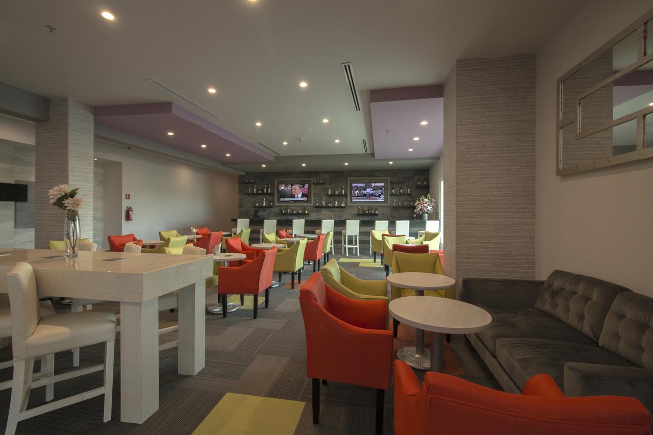 Chn Hotel Monterrey Aeropuerto, Trademark By Wyndham Apodaca Exteriör bild