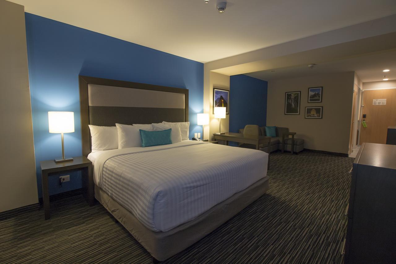 Chn Hotel Monterrey Aeropuerto, Trademark By Wyndham Apodaca Exteriör bild